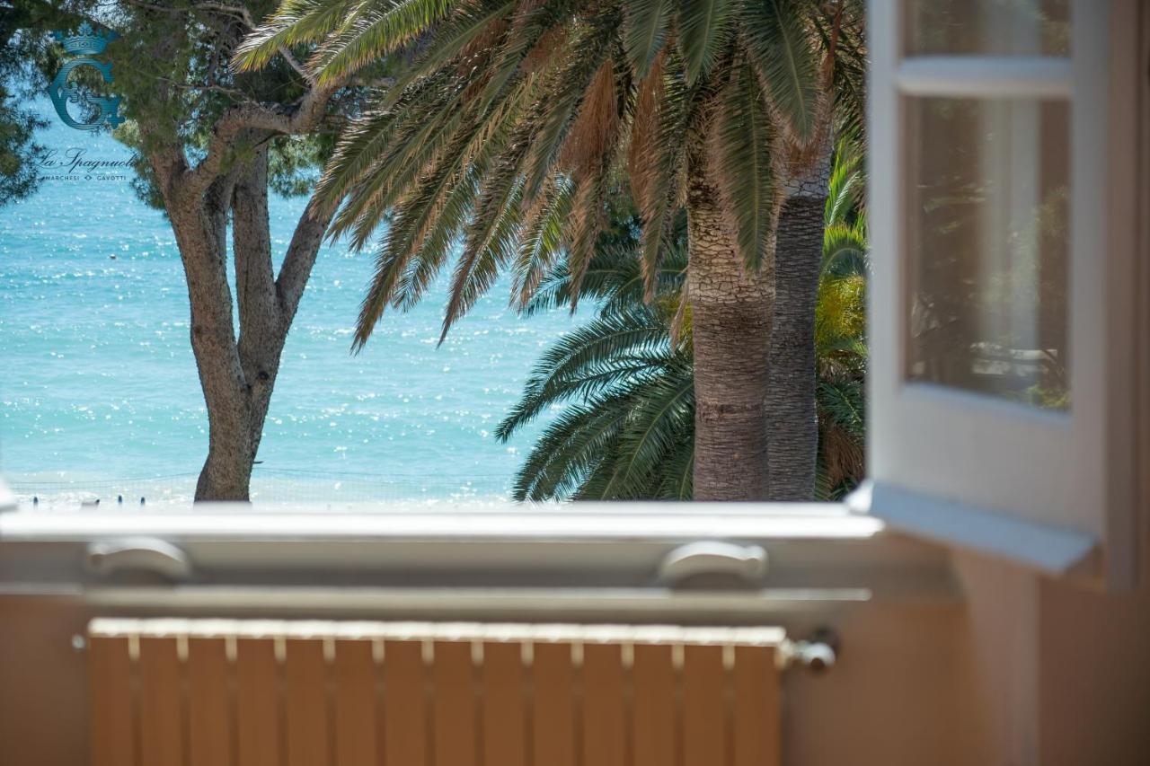 La Spagnuola - Villa Cinquecentesca Sul Mare Con Parco Privato Savona Exterior foto